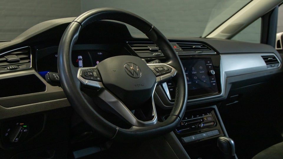 VW Touran 2,0 TDi 150 Comfortline DSG Van 5d