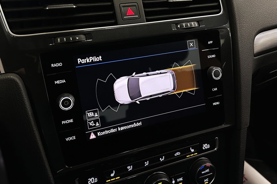 VW Golf VII 1,5 TSi 130 Comfortline Variant DSG 5d