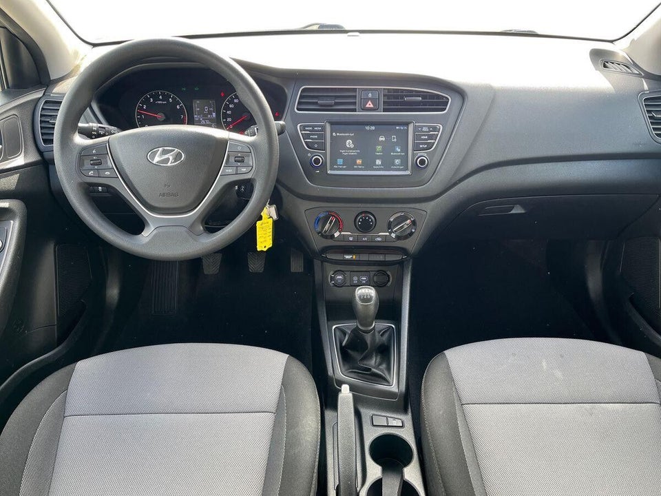 Hyundai i20 1,25 Trend 5d