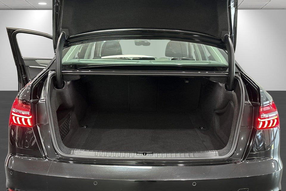 Audi A6 55 TFSi Sport quattro S-tr. 4d