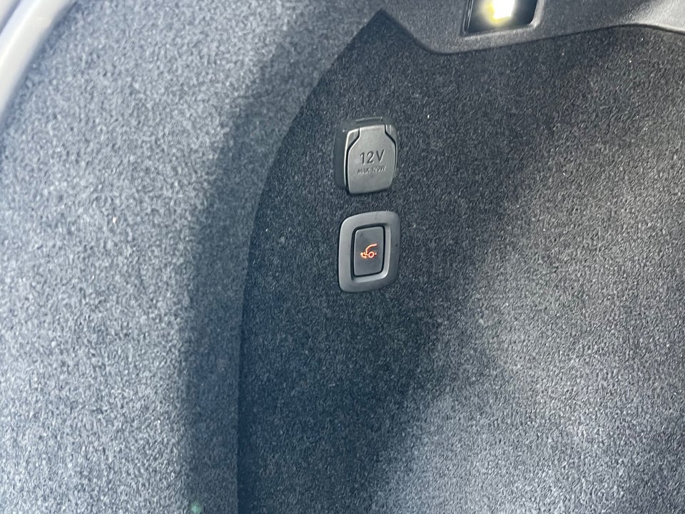 Volvo EX30 Extended Range Plus 5d