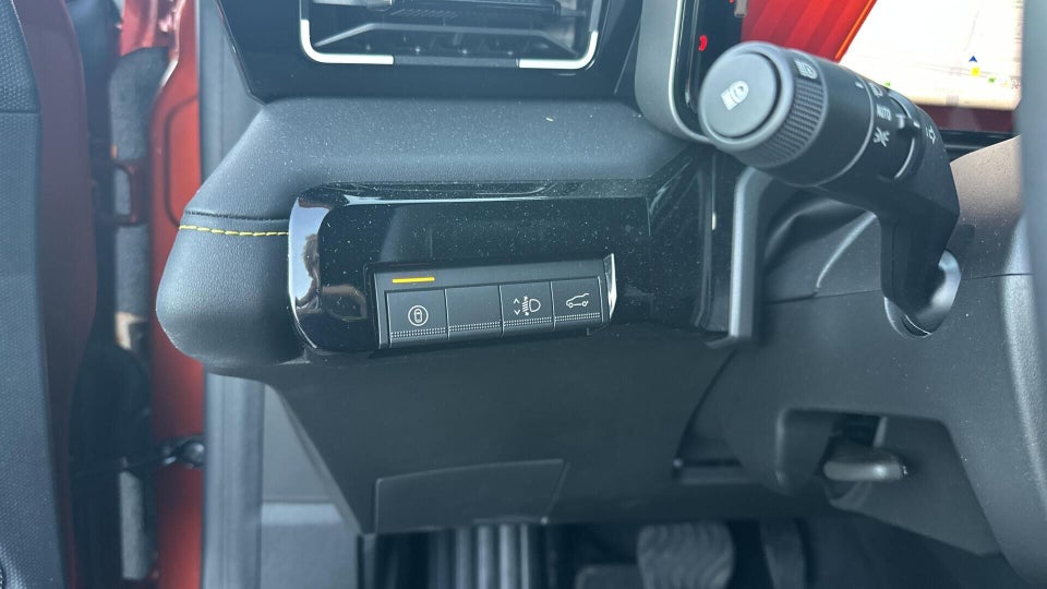 Renault 4 E-Tech 52 Iconic 5d