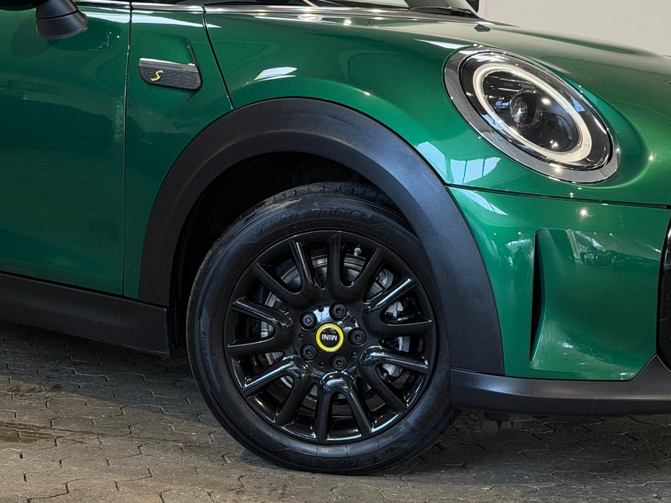 MINI Cooper SE Classic Trim 3d