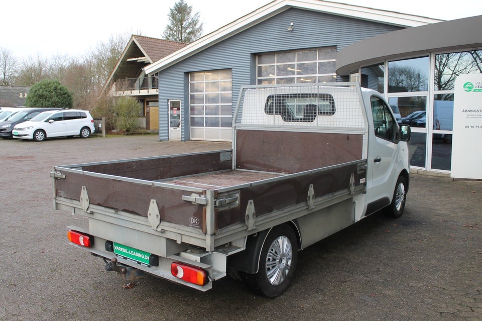 Renault Trafic T29 2,0 dCi 145 L2 Chassis