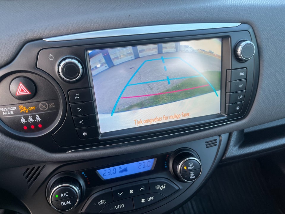 Toyota Yaris 1,5 Hybrid H1 e-CVT 5d