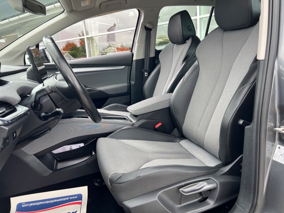 Skoda Enyaq 60 iV Loft 5d