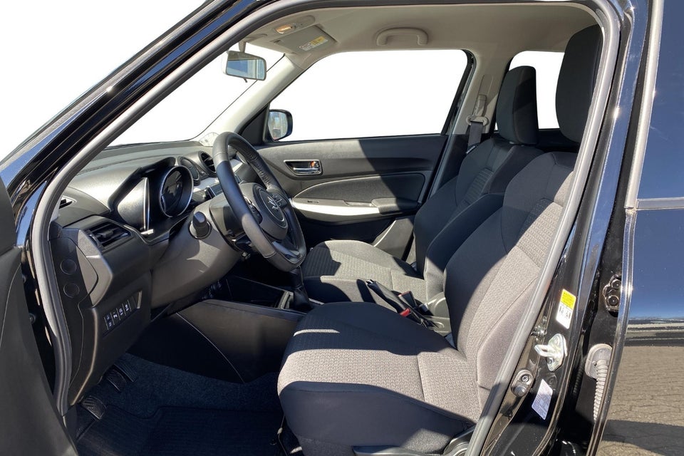 Suzuki Swift 1,2 mHybrid Action 5d