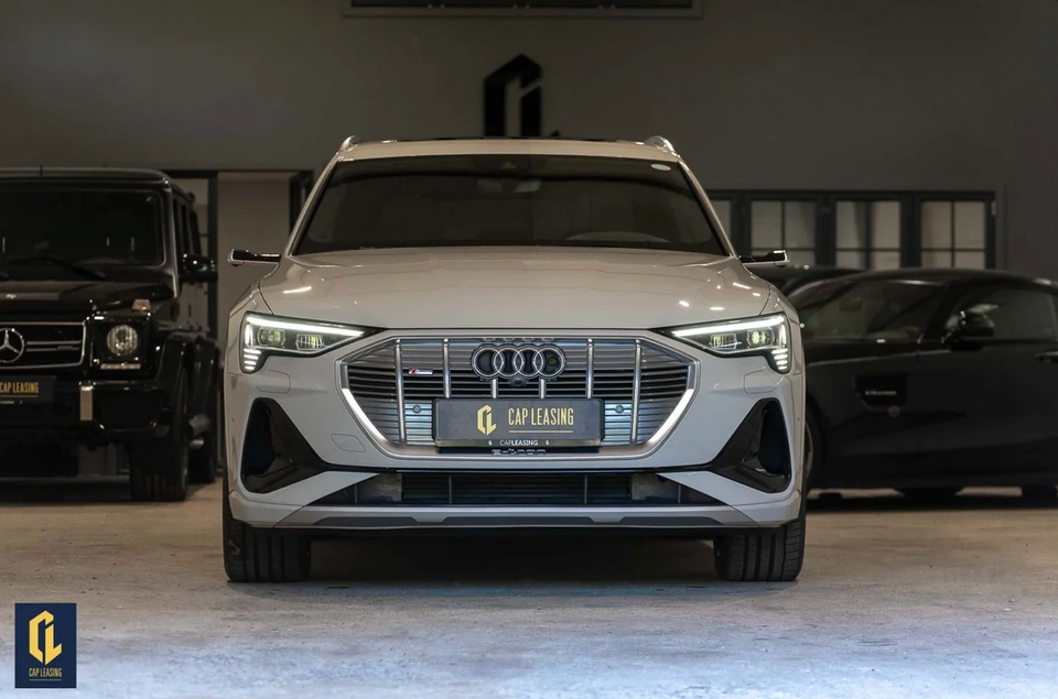 Audi e-tron 55 quattro 5d