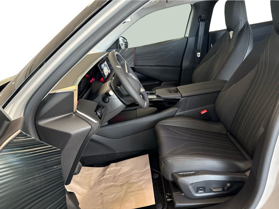 DS N°8 77 Pallas 5d