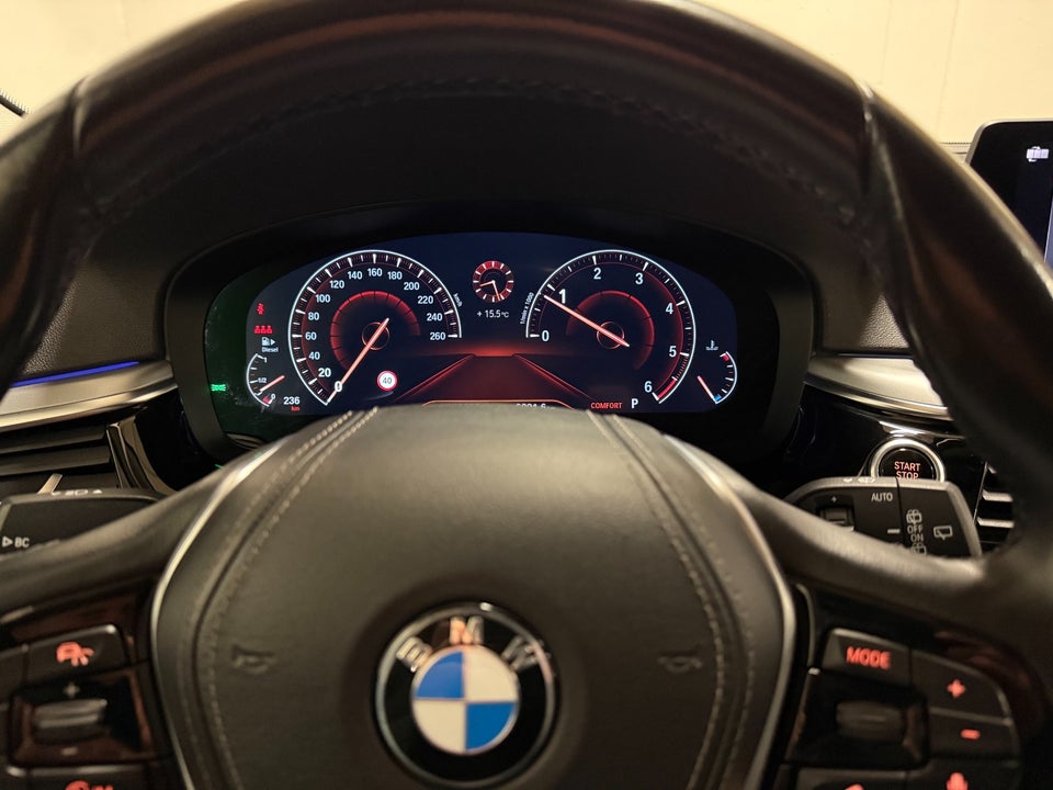 BMW 520d 2,0 Touring Connected aut. 5d