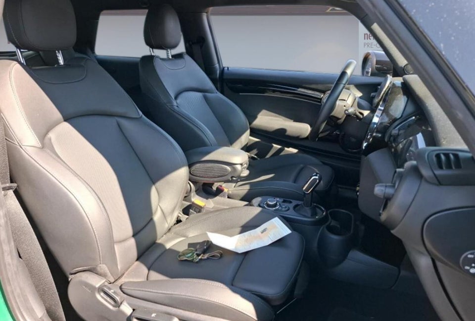 MINI Cooper SE Classic Trim 3d