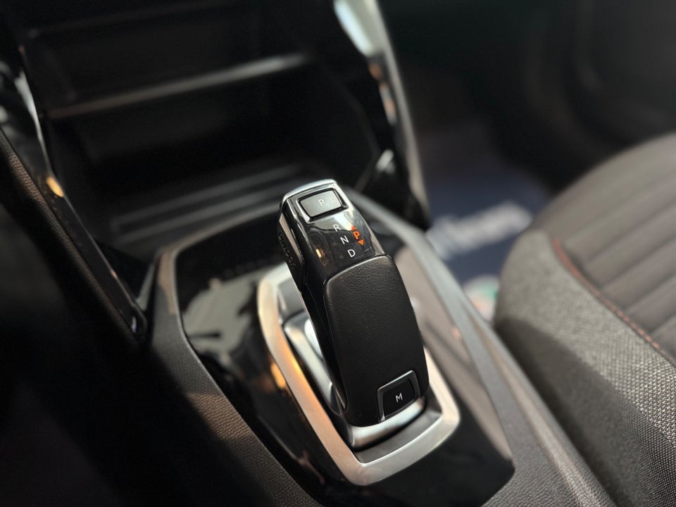 Peugeot 2008 1,2 PureTech 130 Active Pack EAT8 5d