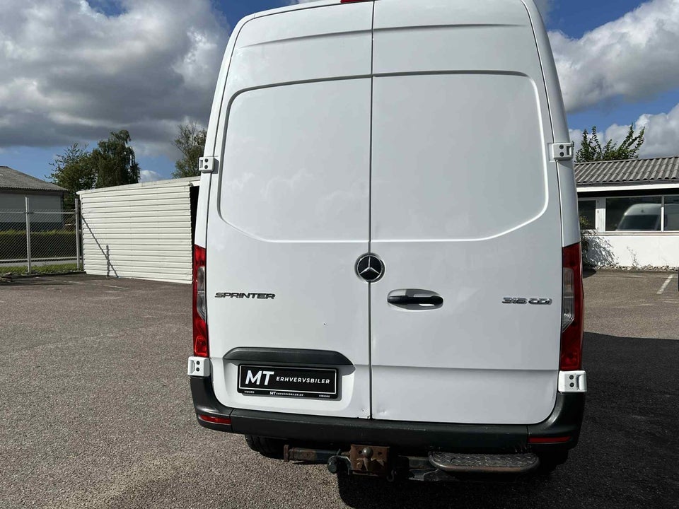 Mercedes Sprinter 316 2,2 CDi A2 Kassevogn RWD
