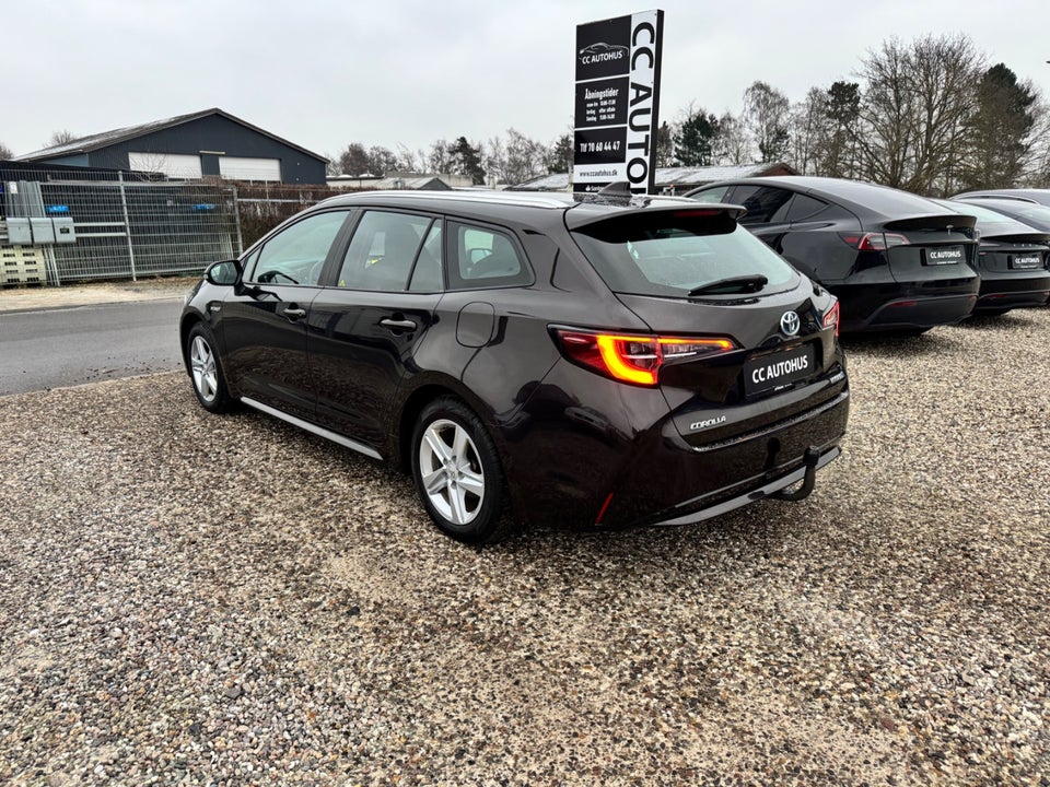 Toyota Corolla 1,8 Hybrid H3 Premium Touring Sports MDS 5d