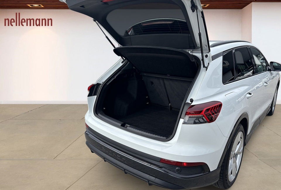 Audi Q4 e-tron 40 S-line 5d