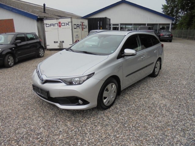 Toyota Auris 1,8 Hybrid H1 Touring Sports CVT 5d