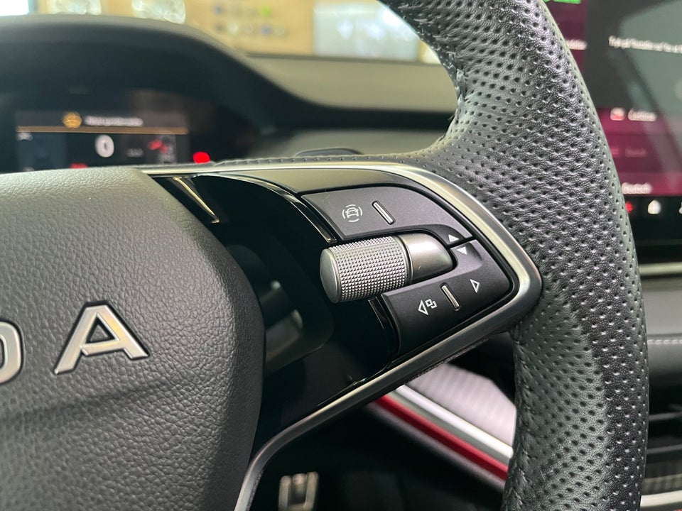 Skoda Enyaq 85x iV Sportline 5d