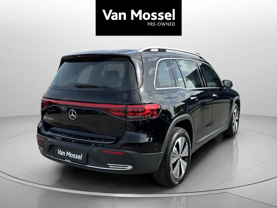 Mercedes EQB250+ Progressive 5d