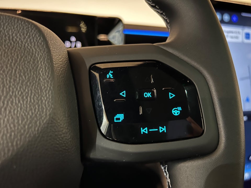 Ford Explorer 82 Premium Extended Range 5d