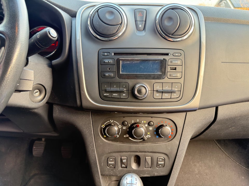 Dacia Logan 0,9 TCe 90 Ambiance MCV 5d