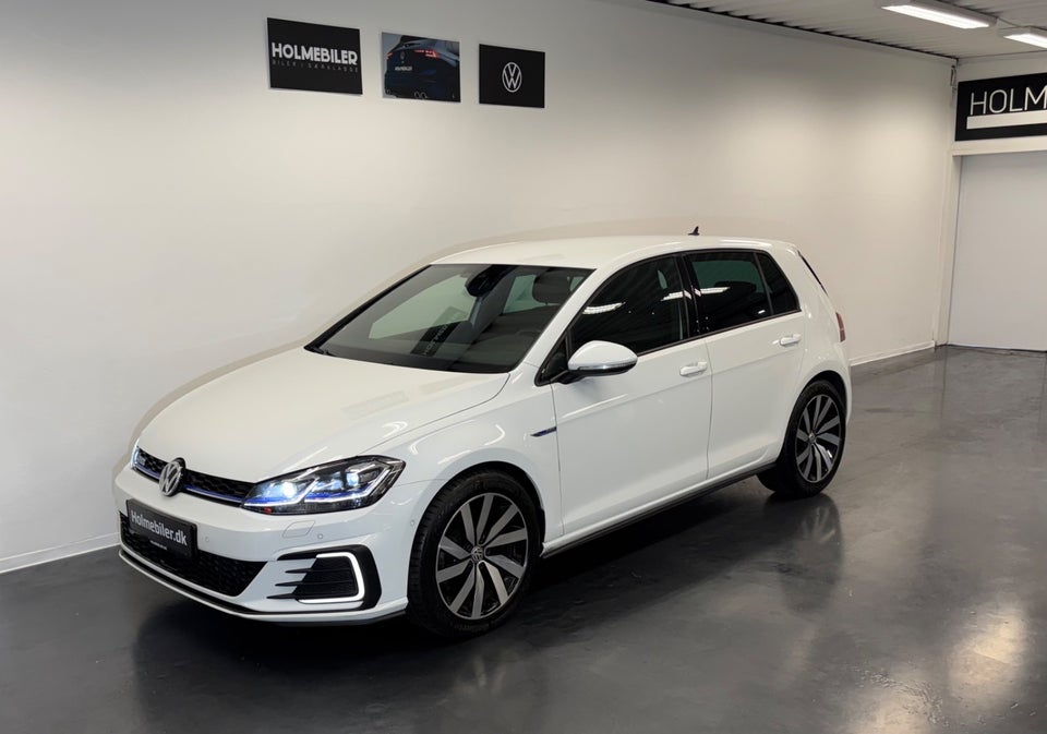 VW Golf VII 1,4 GTE DSG 5d
