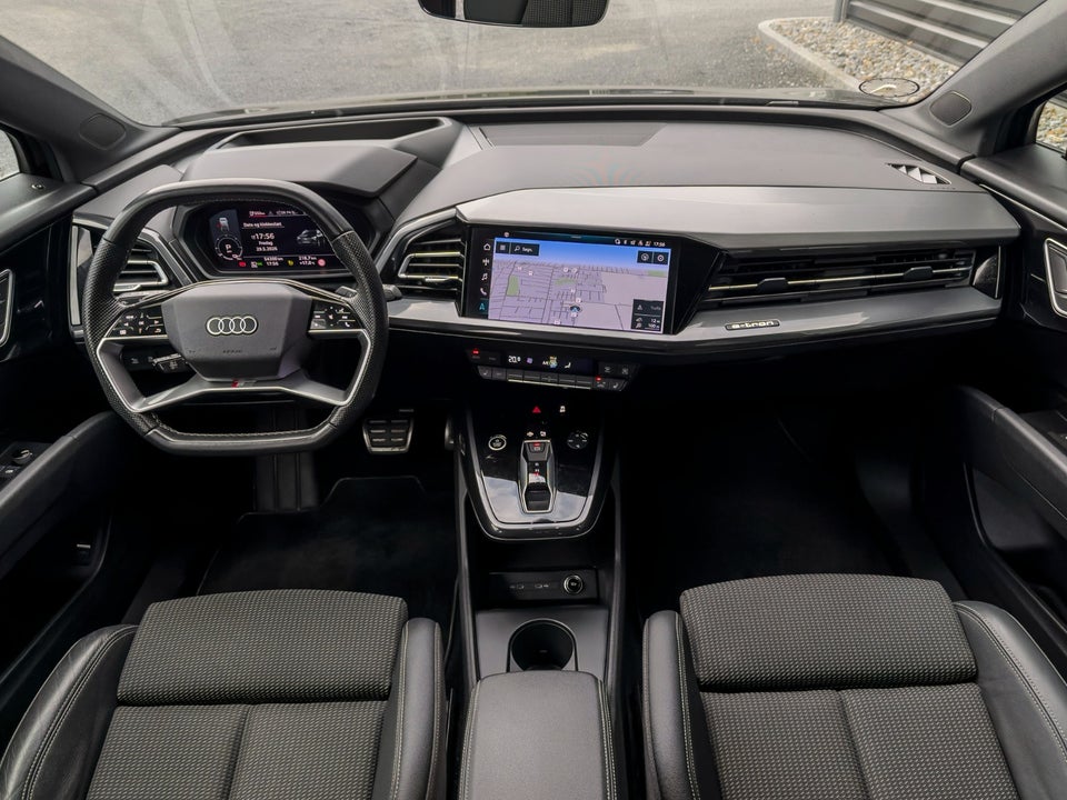 Audi Q4 e-tron 45 Attitude S-line quattro 5d