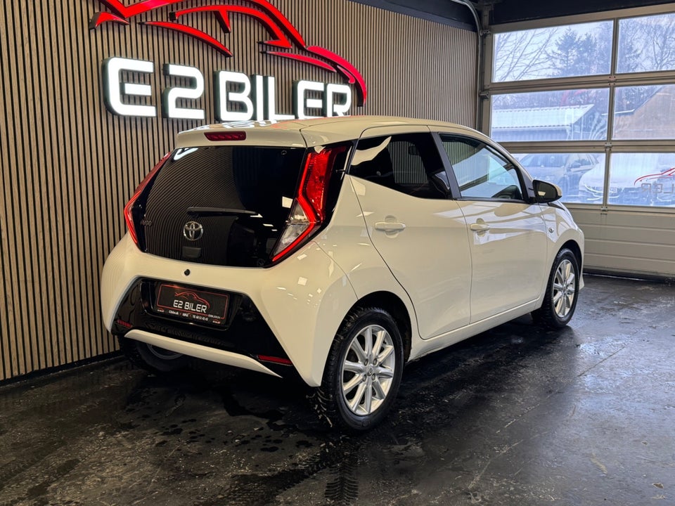 Toyota Aygo 1,0 VVT-i x-pression 5d