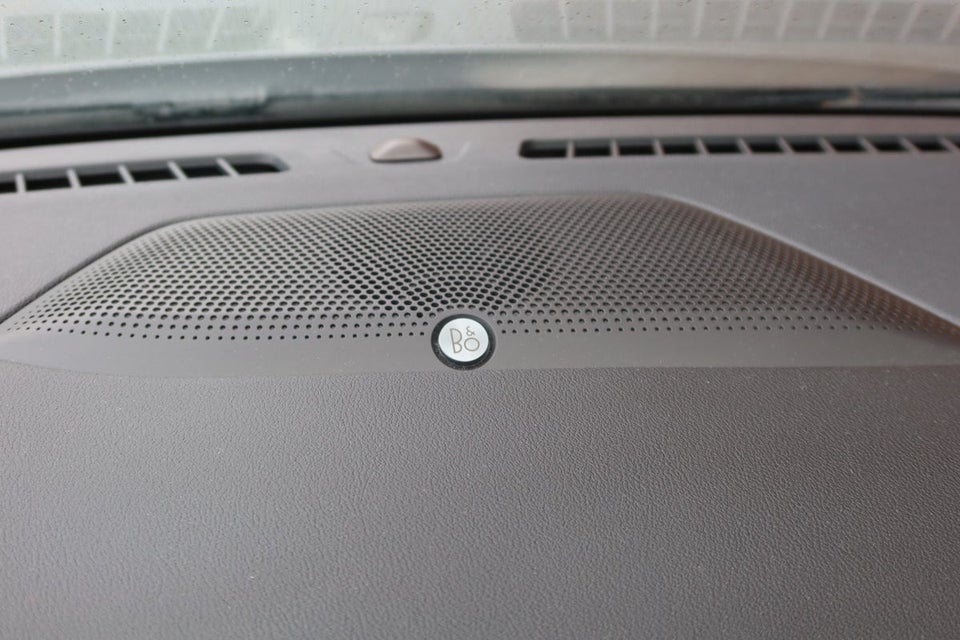 Ford Kuga 2,5 PHEV Vignale CVT 5d