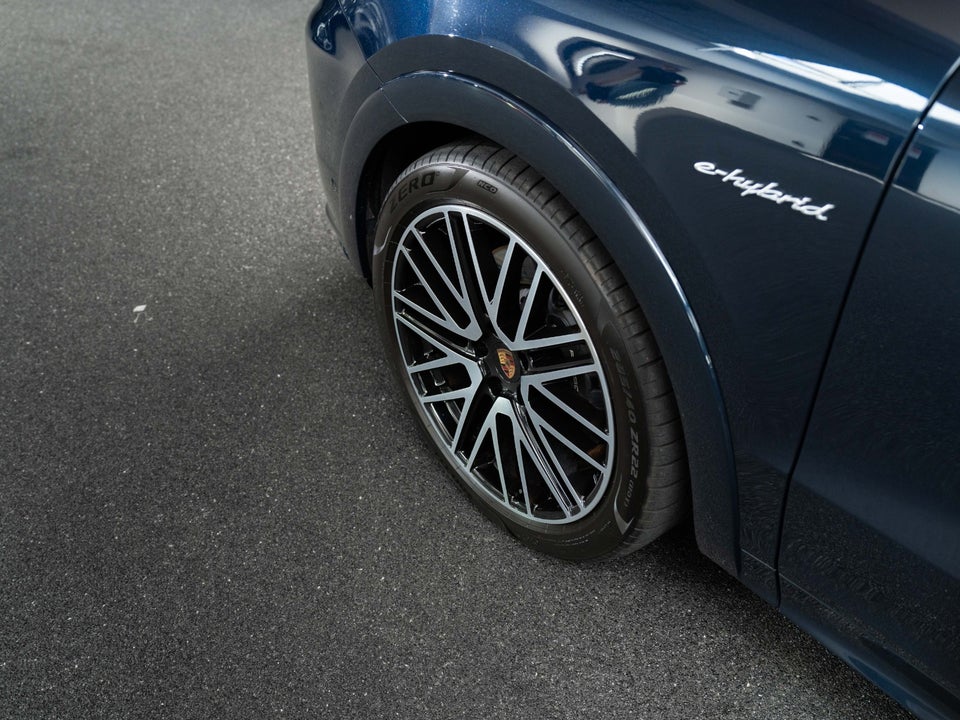 Porsche Cayenne 3,0 E-Hybrid Coupé Tiptr. 5d