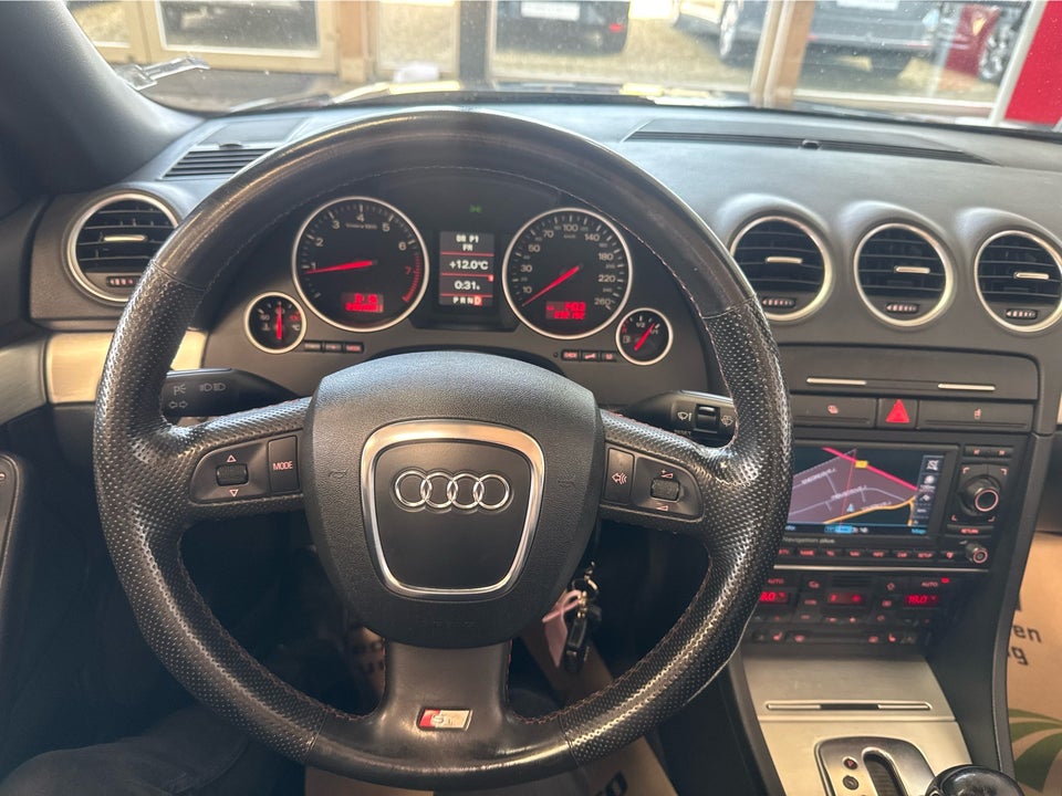 Audi A4 3,0 V6 Cabriolet Multitr. 2d