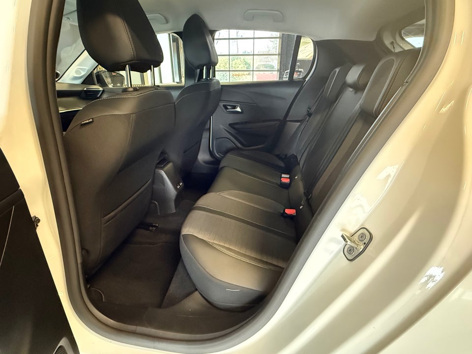 Peugeot 208 1,2 PureTech 100 Allure 5d