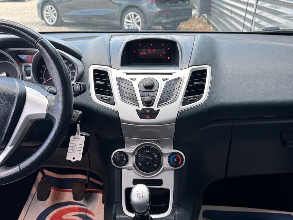 Ford Fiesta 1,25 60 Titanium 5d