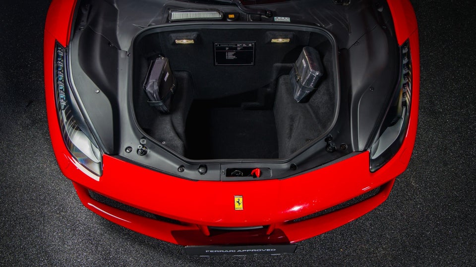 Ferrari 488 Spider 3,9 DCT 2d