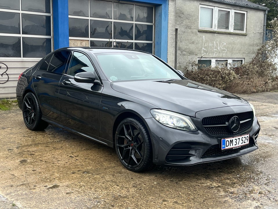 Mercedes C300 e 2,0 AMG Line Night Edition stc. aut. 5d