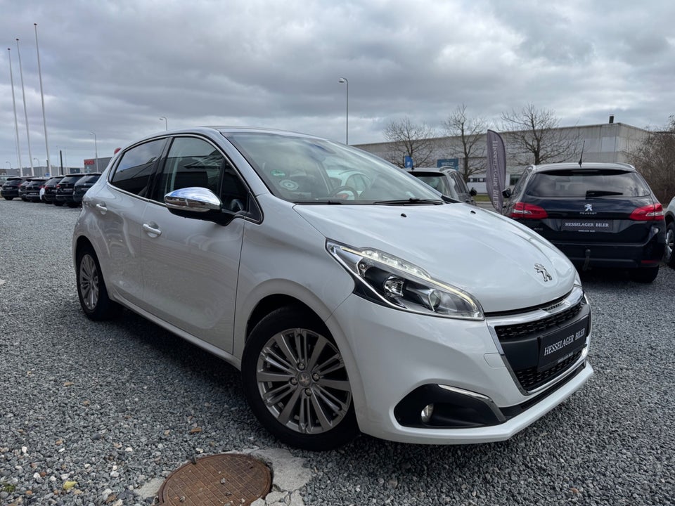 Peugeot 208 1,6 BlueHDi 100 Allure Sky 5d