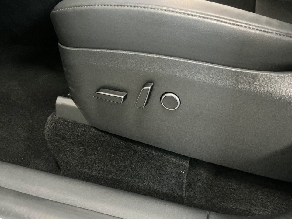 Tesla Model Y Performance AWD 5d