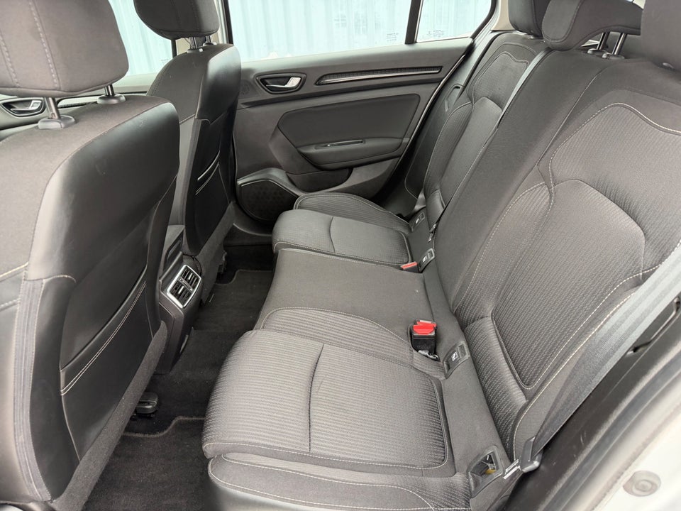 Renault Megane IV 1,2 TCe 100 Zen Sport Tourer 5d