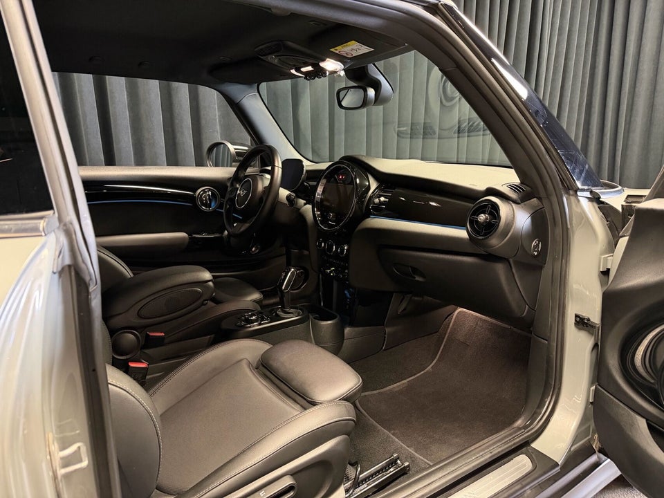 MINI Cooper SE Classic Trim 3d