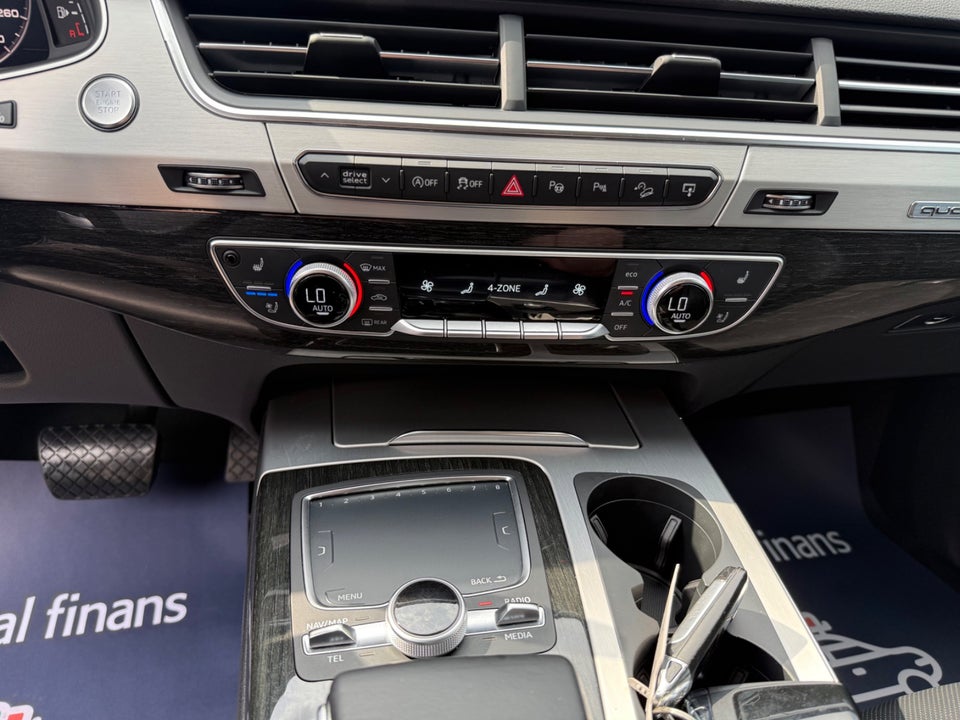 Audi Q7 3,0 TDi 272 quattro Tiptr. 5d