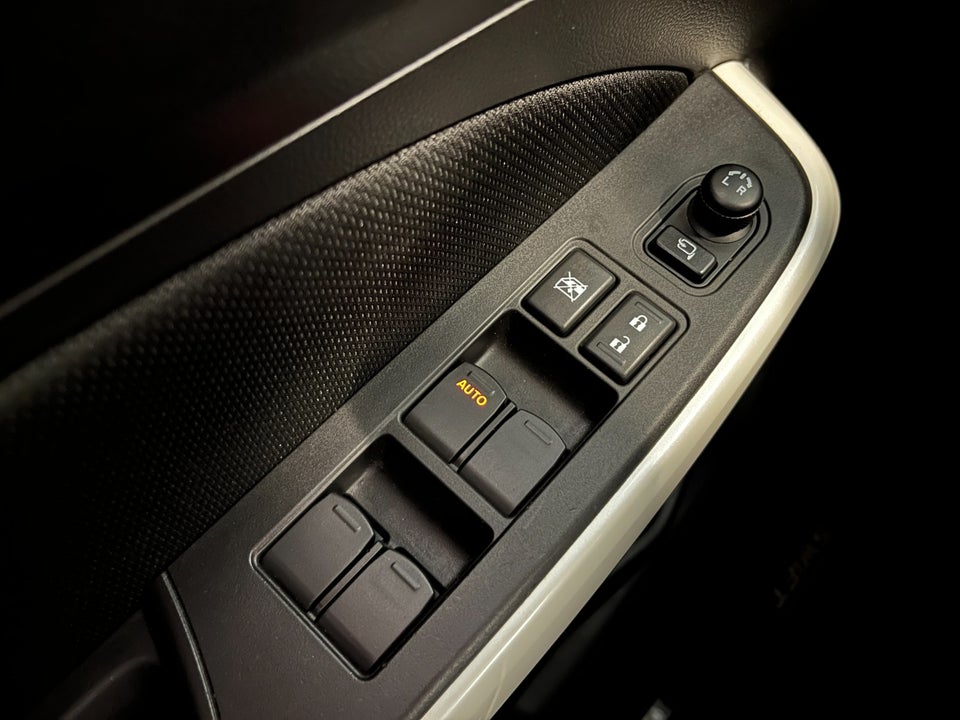 Suzuki Swift 1,0 Boosterjet SHVS Exclusive 5d