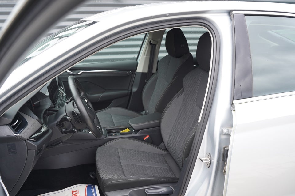 Skoda Octavia 1,4 TSi iV Plus DSG 5d