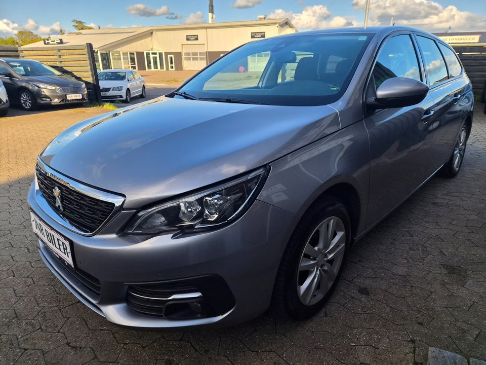Peugeot 308 1,5 BlueHDi 130 Prestige SW EAT6 5d