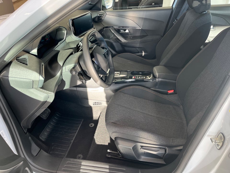 Peugeot e-2008 54 Style 5d