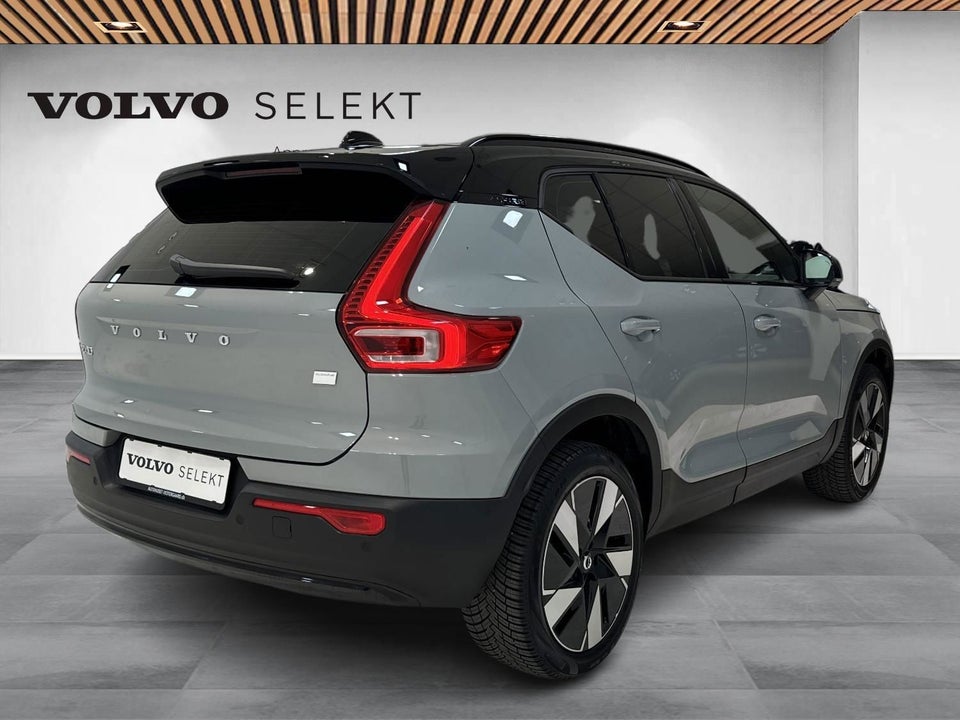 Volvo XC40 ReCharge Extended Range Plus 5d