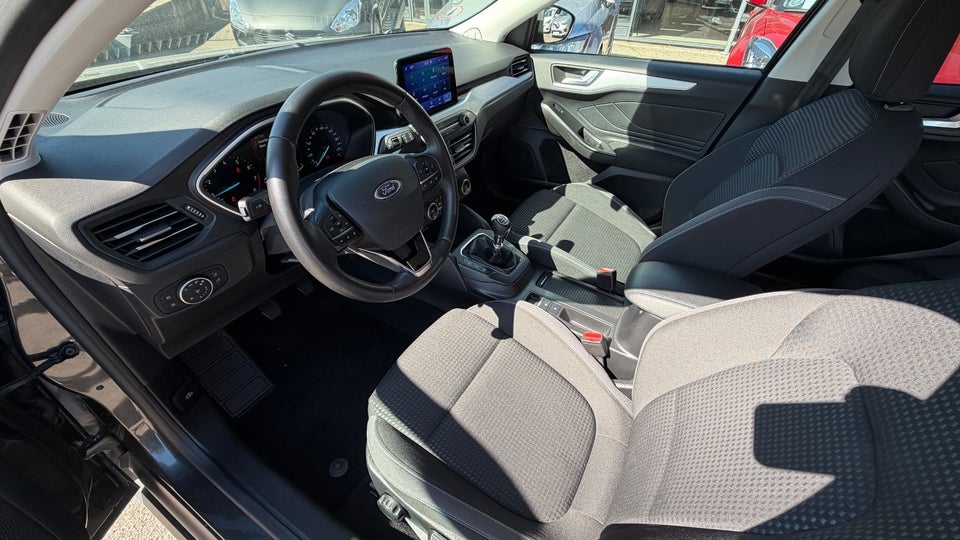 Ford Focus 1,0 EcoBoost Connected 5d