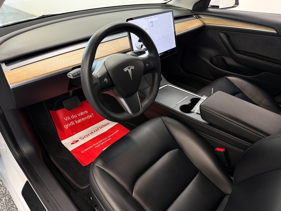Tesla Model 3 Long Range AWD 4d
