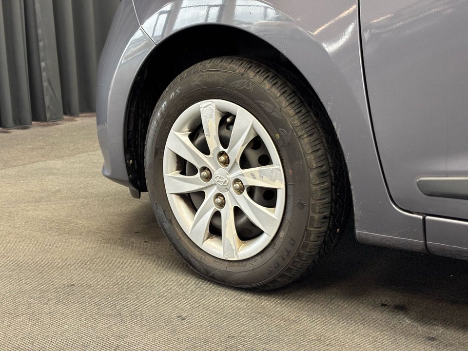 Hyundai i10 1,0 Premium 5d