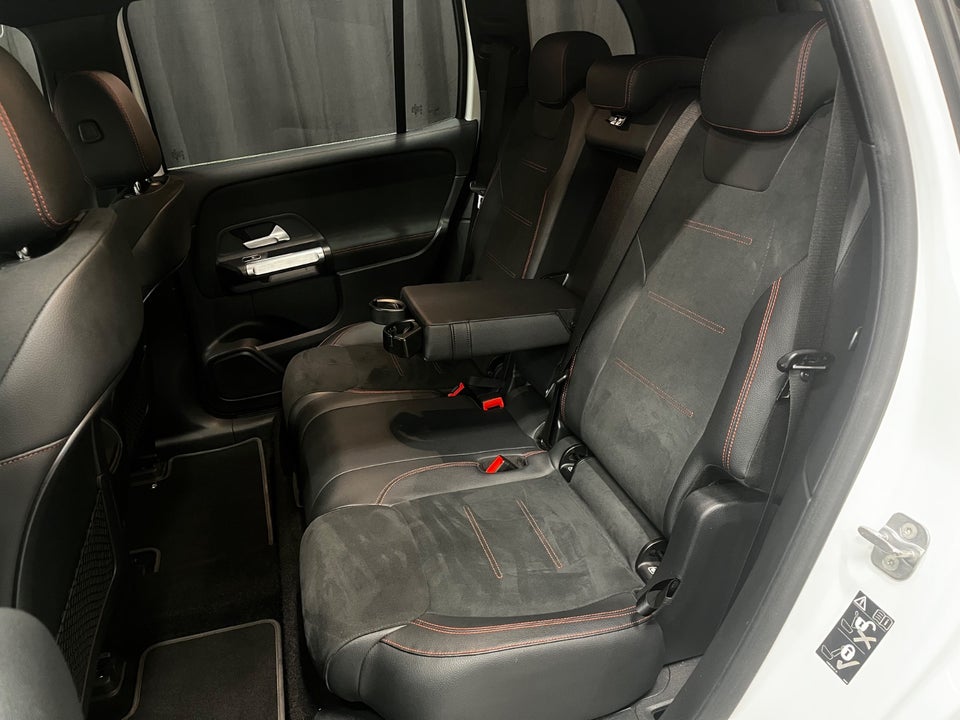 Mercedes EQB250 AMG Line 5d