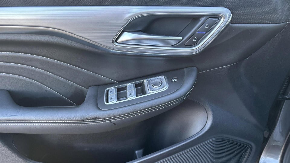 MG Marvel R Luxury 5d