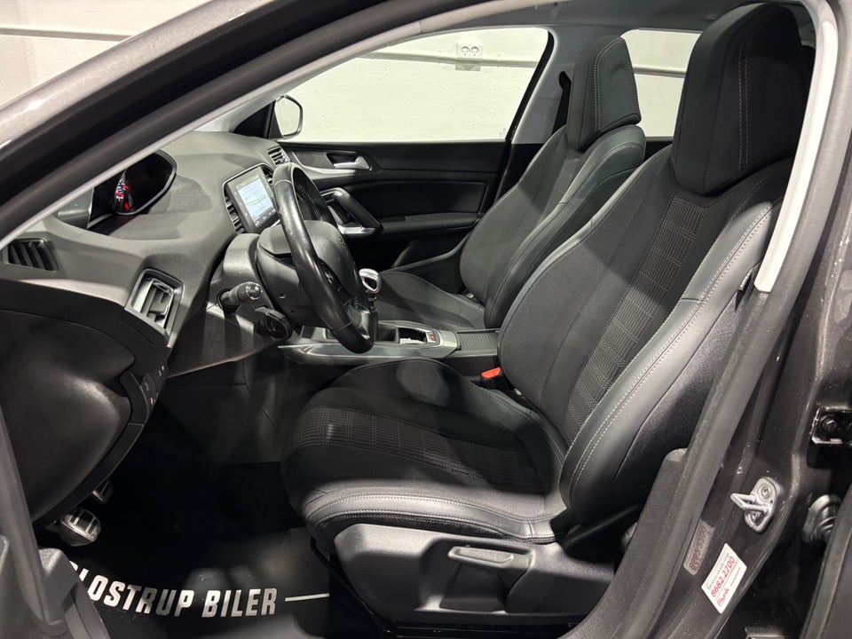 Peugeot 308 1,2 PureTech 130 Infinity SW 5d